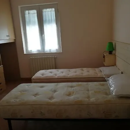 Vila Casa Rossi Follo Alto